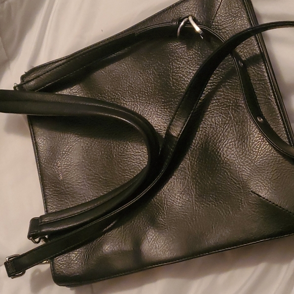 Matt & Nat Vegan Leather Black Purse - Picture 2 of 4